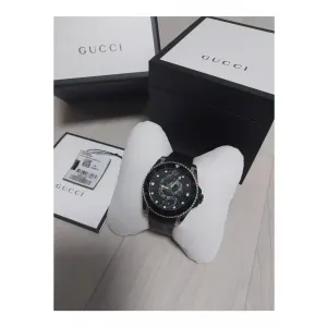 새상품 구찌 킹스네이크 다이브 러버밴드 쿼츠 시계 Ya136323